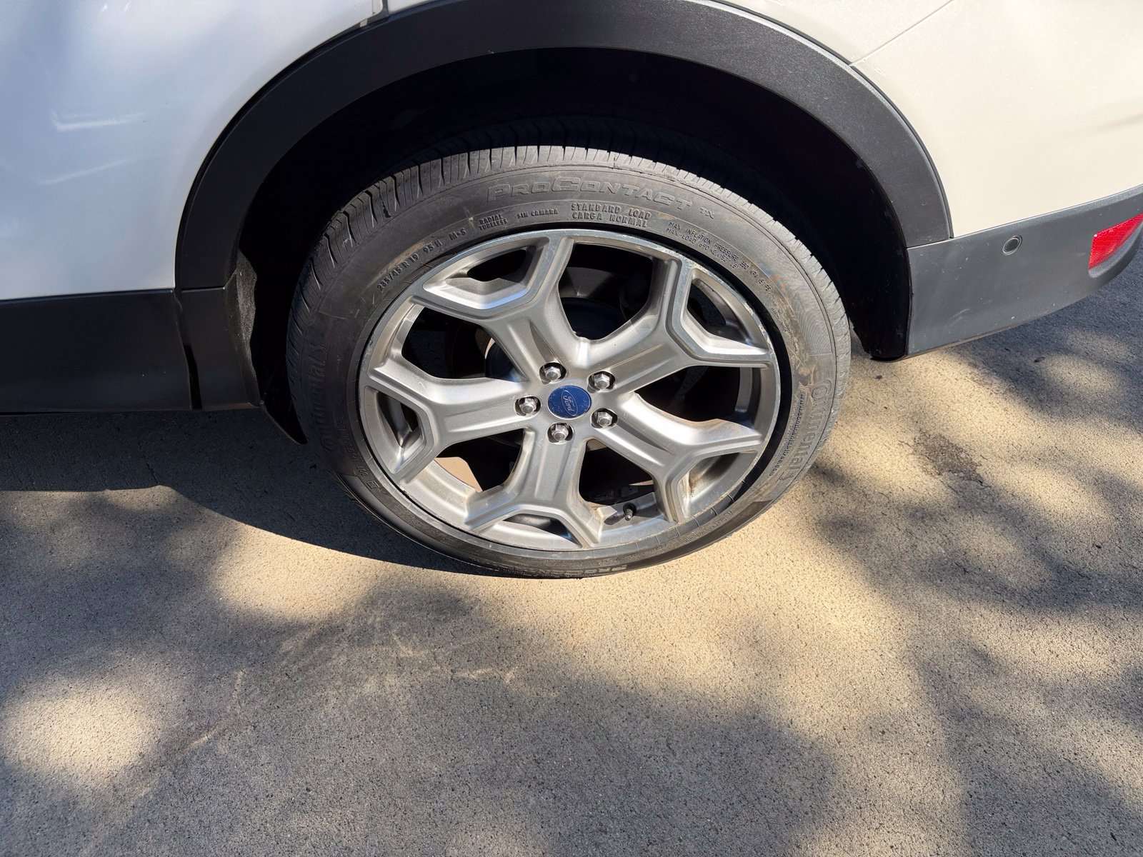 Used 2017 Ford Escape Titanium w/ Equipment Group 301A FWD image 36