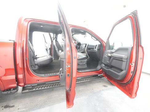 Used 2019 Ford F150 Lariat image 31