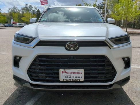 New 2026 Toyota Grand Highlander Platinum image 9