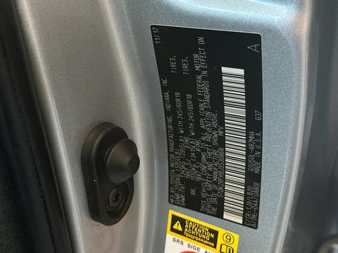 Used 2018 Toyota Highlander XLE w/ Carpet Mat Package (TMS) FWD image 29