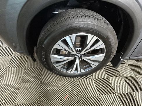 Used 2023 Nissan Rogue SV w/ SV Premium B Package AWD/4WD image 11