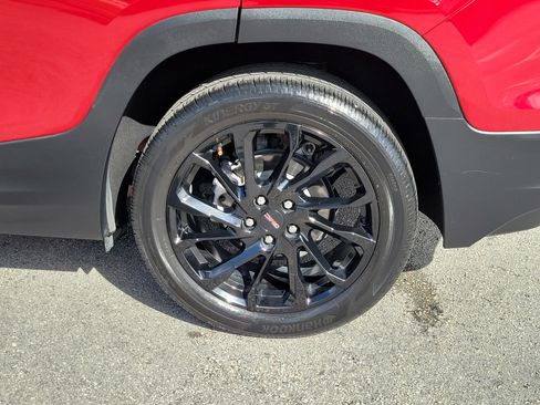 Used 2023 GMC Terrain SLE w/ Driver Convenience Package image 29