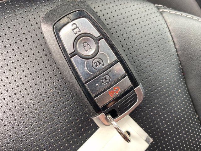 Used 2025 Ford Escape Platinum AWD/4WD image 25