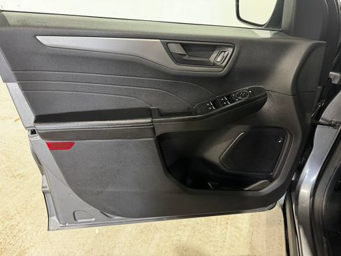 Used 2024 Ford Escape Active AWD/4WD image 17