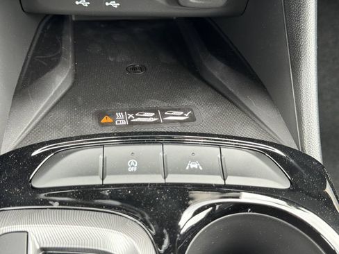 New 2026 Buick Envista Sport Touring w/ Convenience I Package FWD image 8