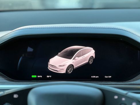 Used 2022 Tesla Model X image 14