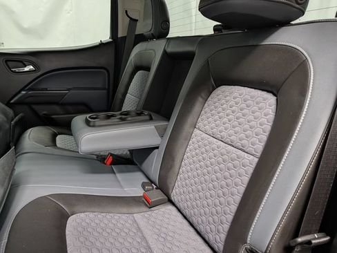 Used 2015 Chevrolet Colorado Z71 AWD/4WD image 13