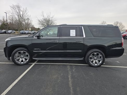 Used 2016 GMC Yukon XL Denali w/ Open Road Package image 20