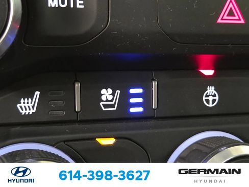 Used 2020 RAM 1500 Laramie AWD/4WD image 29