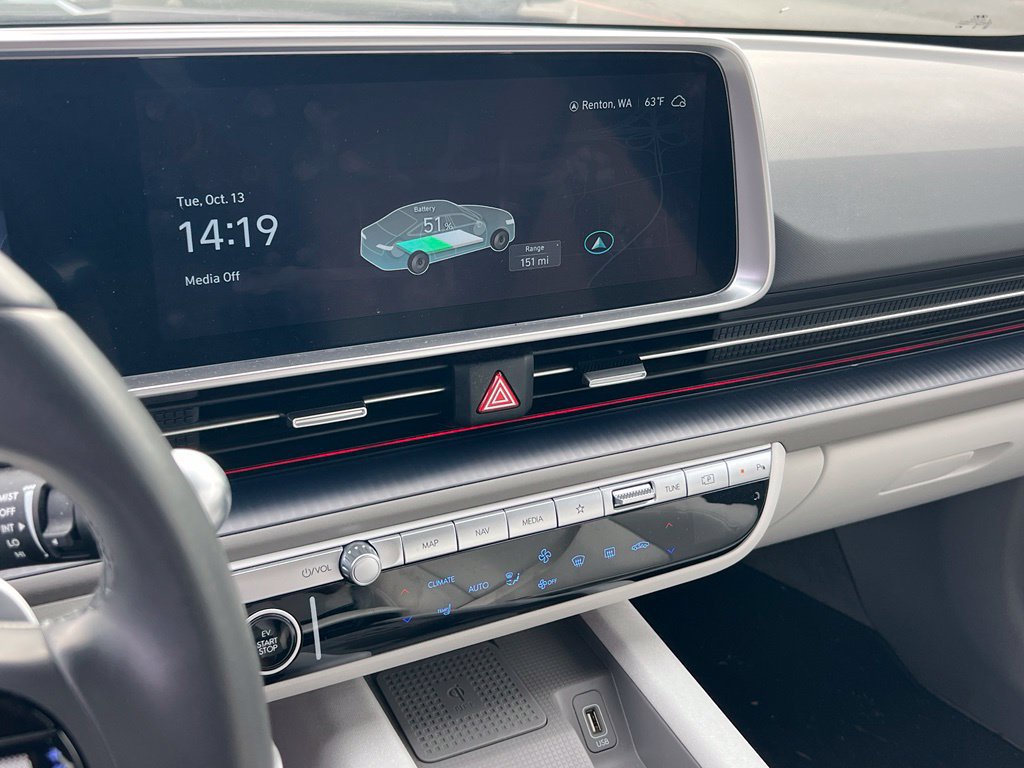Used 2023 Hyundai Ioniq 6 SEL RWD image 16
