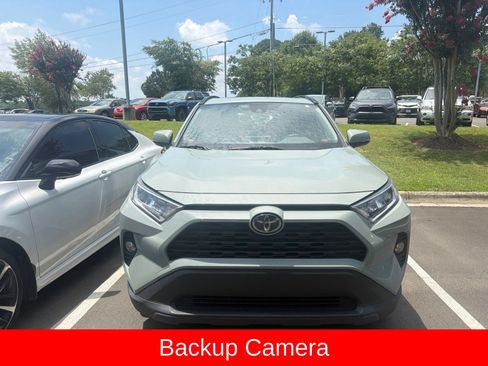 Used 2020 Toyota RAV4 XLE Premium FWD image 1