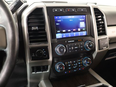 Used 2021 Ford F250 Lariat image 5