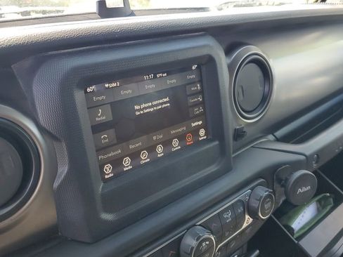 Used 2020 Jeep Wrangler Unlimited Sport S AWD/4WD image 16