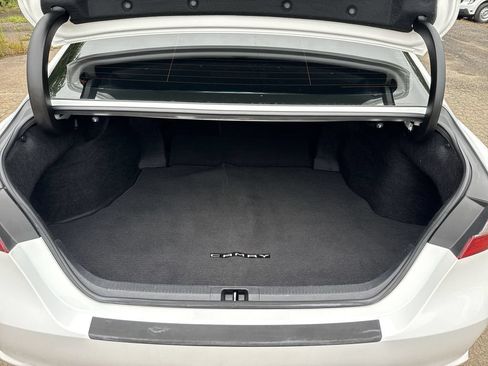Used 2019 Toyota Camry SE FWD image 23