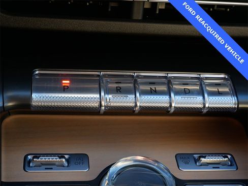 Used 2025 Lincoln Nautilus Reserve image 23