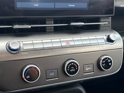 Used 2025 Hyundai Kona SE FWD image 21