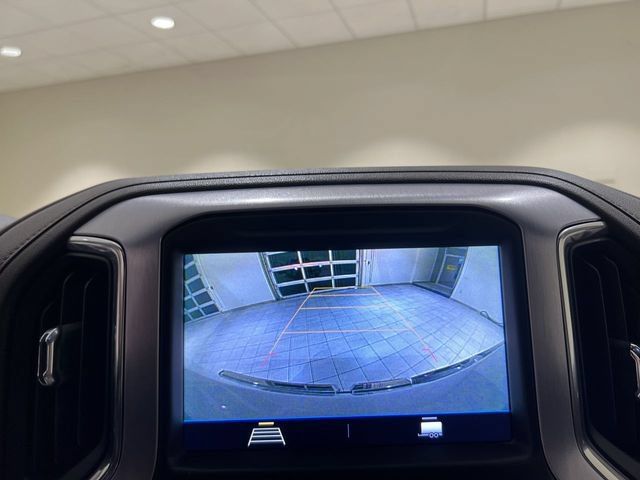 Used 2020 GMC Sierra 1500 SLE w/ SLE Value Package AWD/4WD image 13