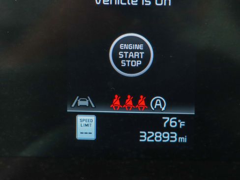 Used 2025 Kia Sportage EX FWD image 16
