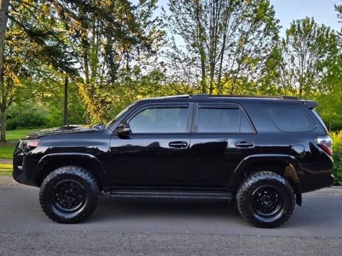 Used 2015 Toyota 4Runner Trail Premium AWD/4WD image 1