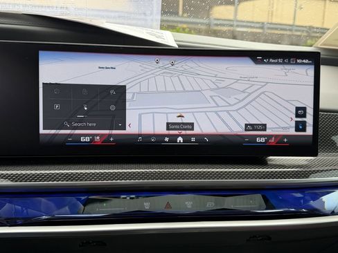 Used 2025 BMW i7 M70 AWD/4WD image 27