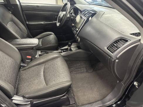 Used 2020 Mitsubishi Outlander Sport ES FWD image 7