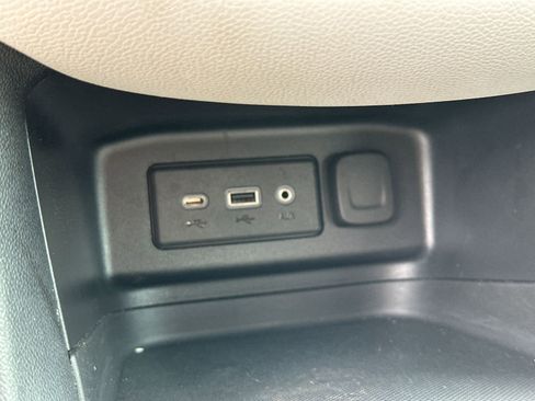 Used 2023 Chevrolet Equinox LS w/ LS Convenience Package image 26