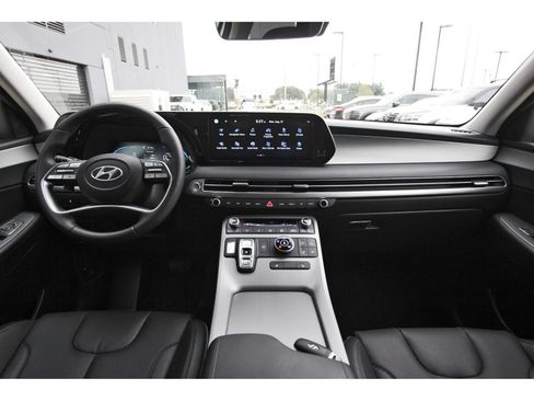 Certified 2025 Hyundai Palisade SEL AWD/4WD image 11