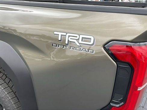 New 2026 Toyota Tacoma TRD Off-Road AWD/4WD image 12
