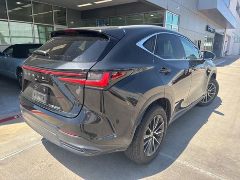 Used 2024 Lexus NX 250 FWD w/ Towing Package (2000 Lbs) image 2