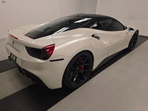 Used 2016 Ferrari 488 GTB image 3