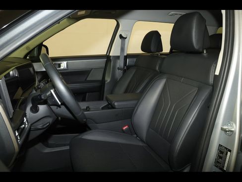 Used 2025 Hyundai Santa Fe SEL AWD/4WD image 22