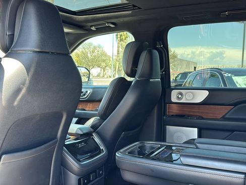 Used 2022 Lincoln Navigator Black Label AWD/4WD image 24