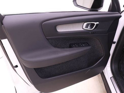 New 2026 Volvo XC40 B5 Plus w/ Protection Package Premier image 11