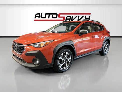 Used 2025 Subaru Crosstrek 2.5i Premium AWD/4WD image 3