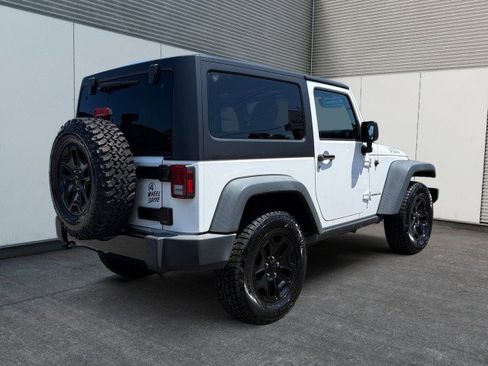Used 2016 Jeep Wrangler Sport AWD/4WD image 11