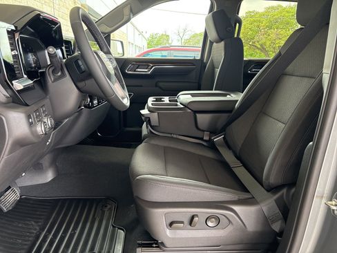 New 2026 GMC Sierra 1500 Elevation image 12