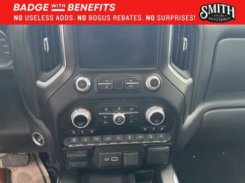 Used 2023 GMC Sierra 2500 AT4 w/ AT4 Premium Plus Package AWD/4WD image 16