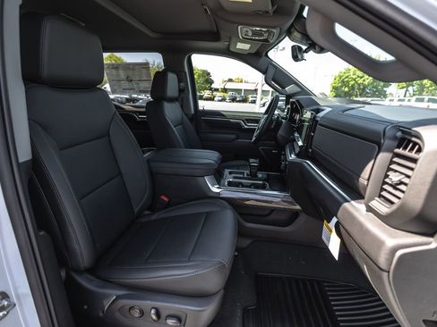 New 2026 Chevrolet Silverado 1500 LTZ w/ Technology Package AWD/4WD image 34