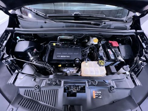 Used 2020 Chevrolet Trax LS FWD image 11