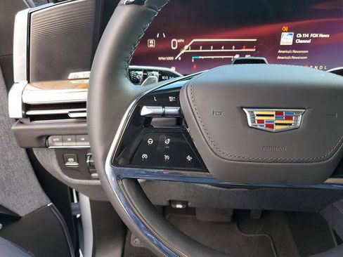 Certified 2026 Cadillac Escalade ESV Platinum Luxury image 45