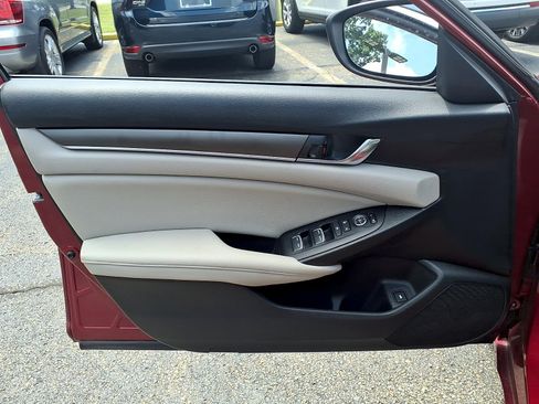 Used 2020 Honda Accord LX image 16
