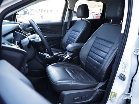 Used 2015 Ford Escape Titanium w/ Canadian Touring Package image 19