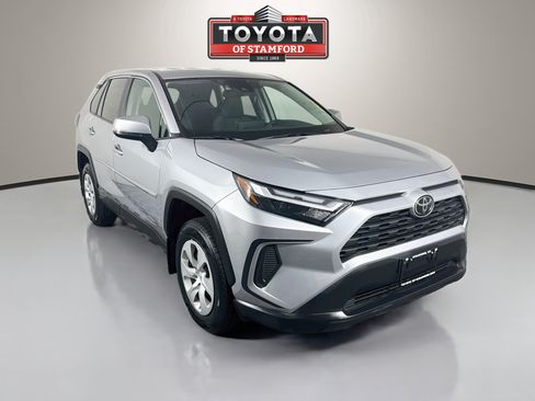 Used 2024 Toyota RAV4 LE AWD/4WD image 1