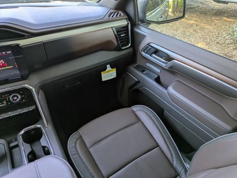 New 2026 GMC Sierra 1500 Denali AWD/4WD image 17
