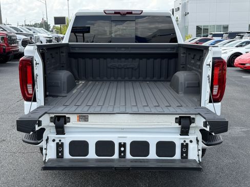 Used 2024 GMC Sierra 1500 AT4 w/ Technology Package AWD/4WD image 34