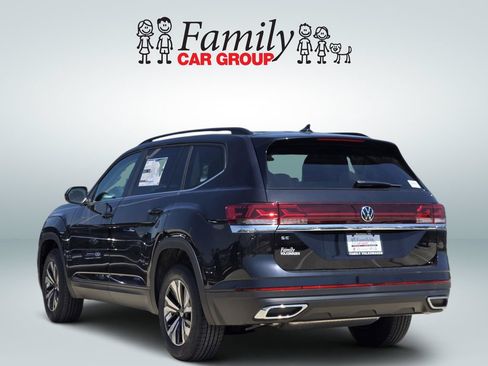 New 2026 Volkswagen Atlas SE FWD image 3