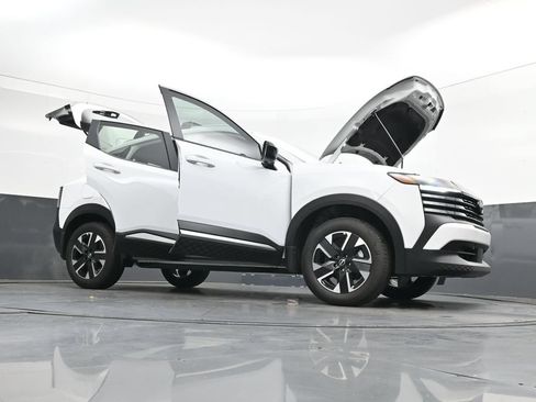 Certified 2026 Nissan Kicks SV w/ Cold Weather Package AWD/4WD image 53