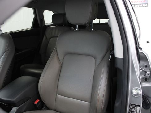 Used 2015 Hyundai Santa Fe Limited AWD/4WD image 18