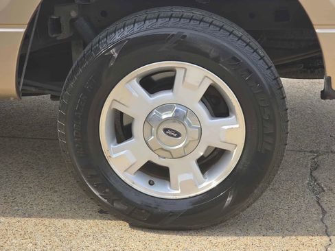 Used 2013 Ford F150 XLT image 25