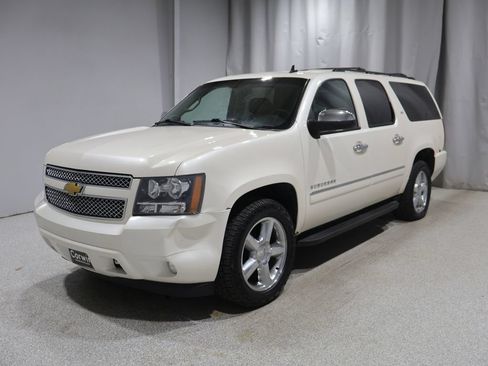 Used 2013 Chevrolet Suburban LTZ AWD/4WD image 7